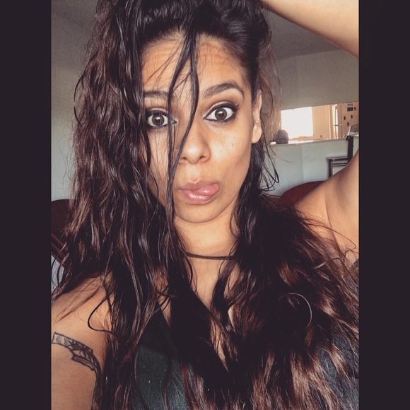 Meet your Posher, Sasha - Picture 1 of 1